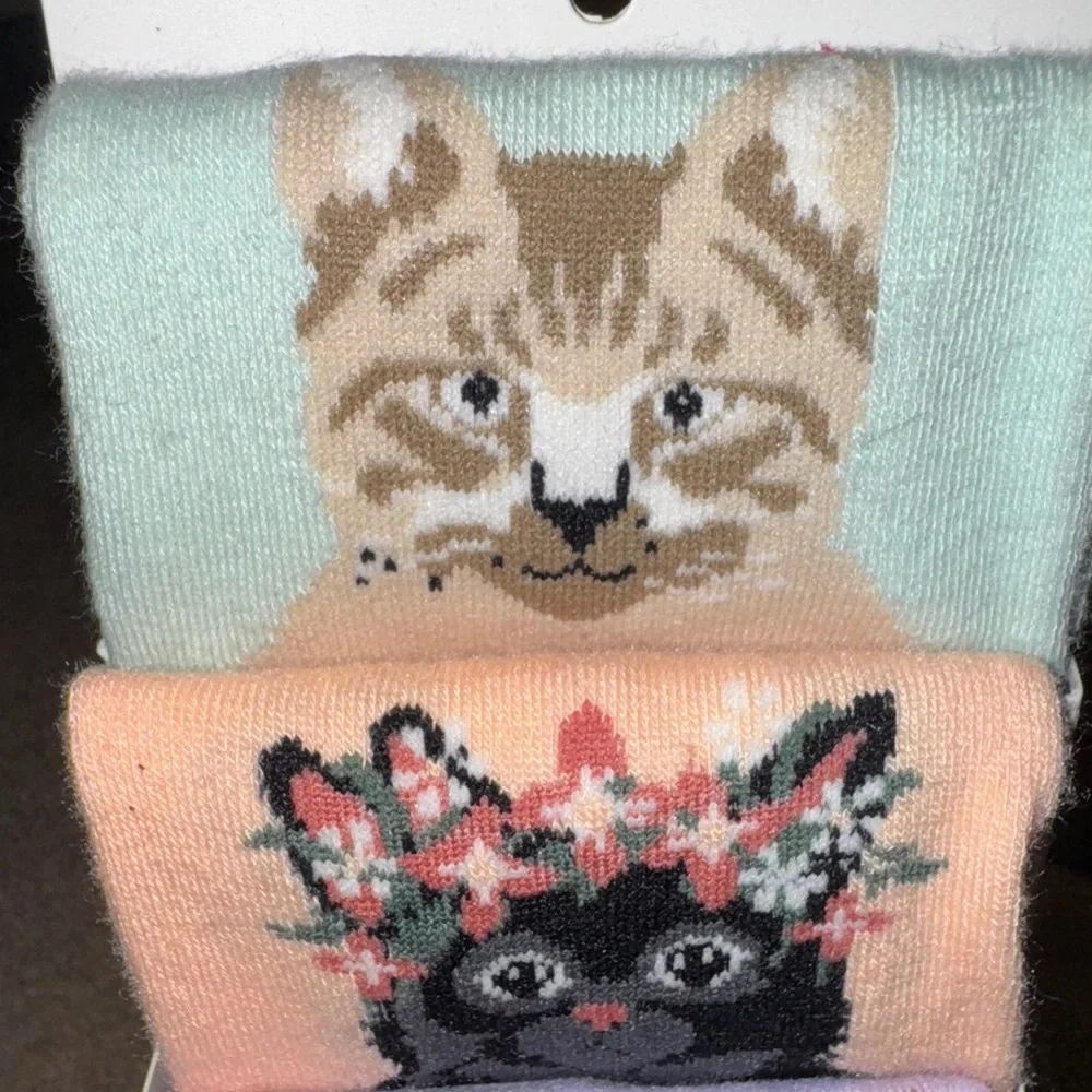Cat Patterned Crew Socks - Multicolor - Picture 7 of 9